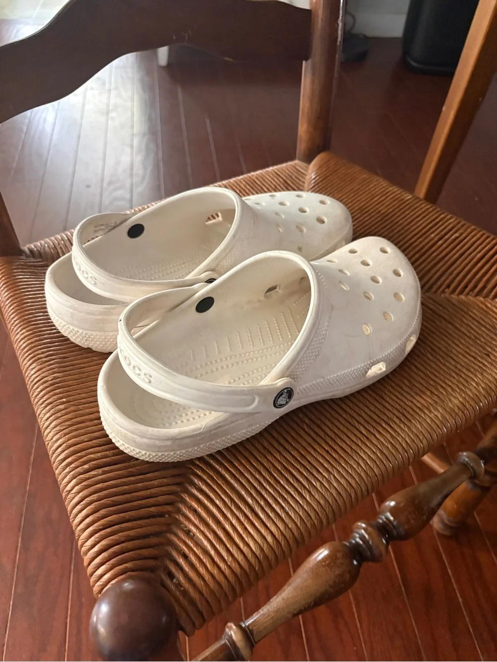 Men's Size 9 White Crocs